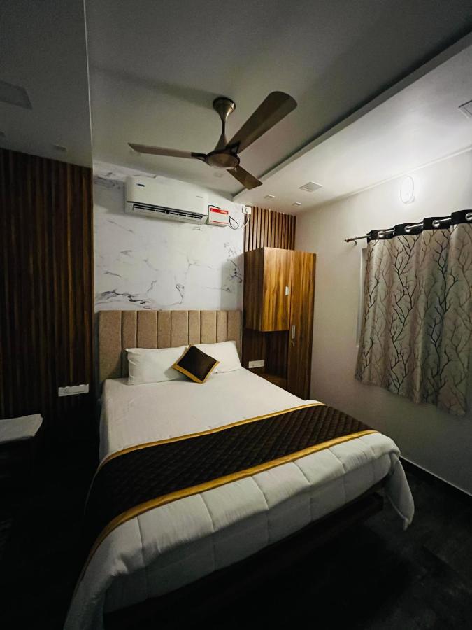 The Tendoinn Pollāchi Esterno foto
