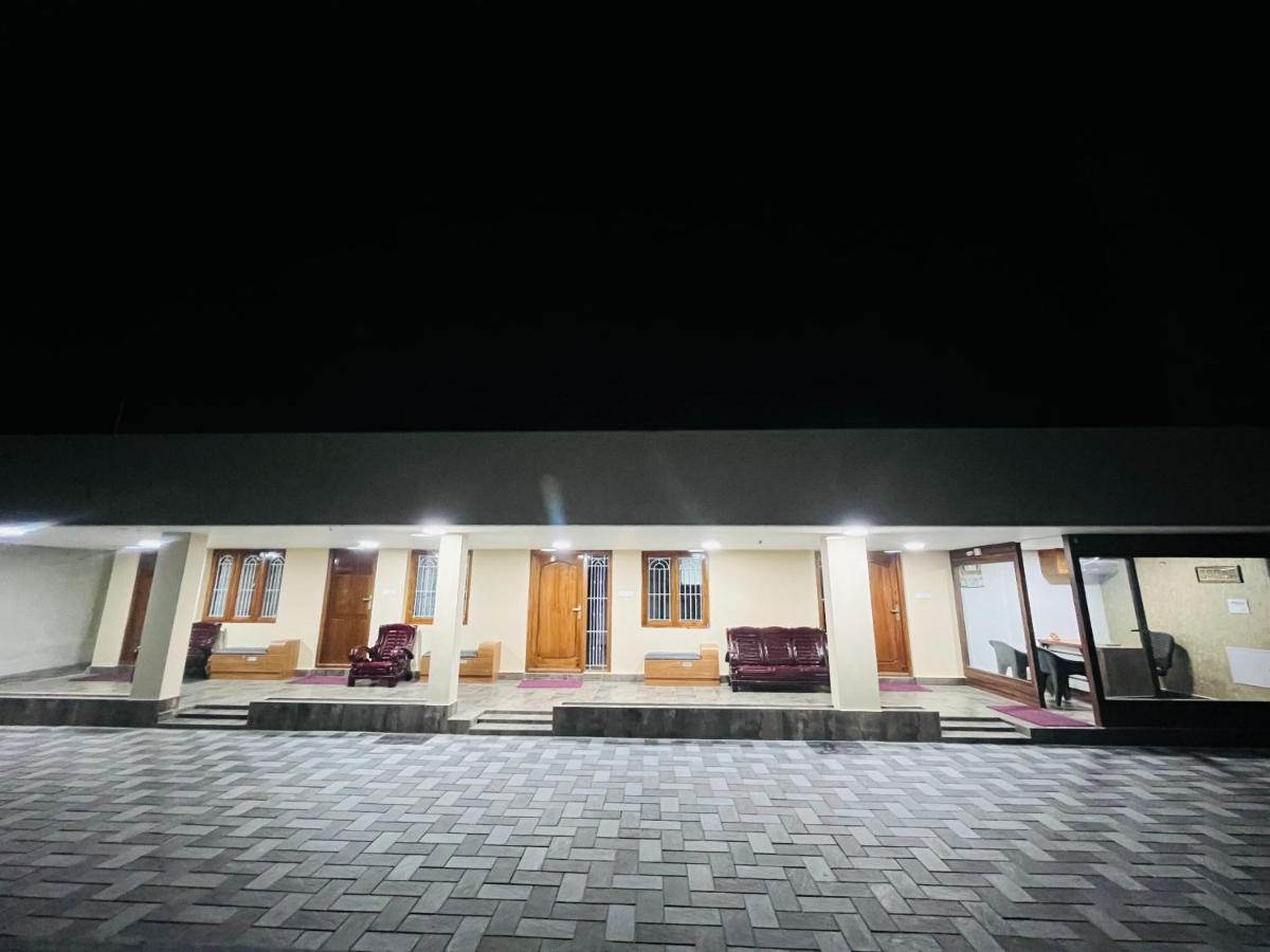 The Tendoinn Pollāchi Esterno foto